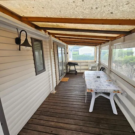 Marie & Cyrille Camping *